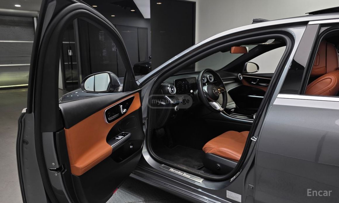 Mercedes-Benz C 200 2023 — миниатюра 11