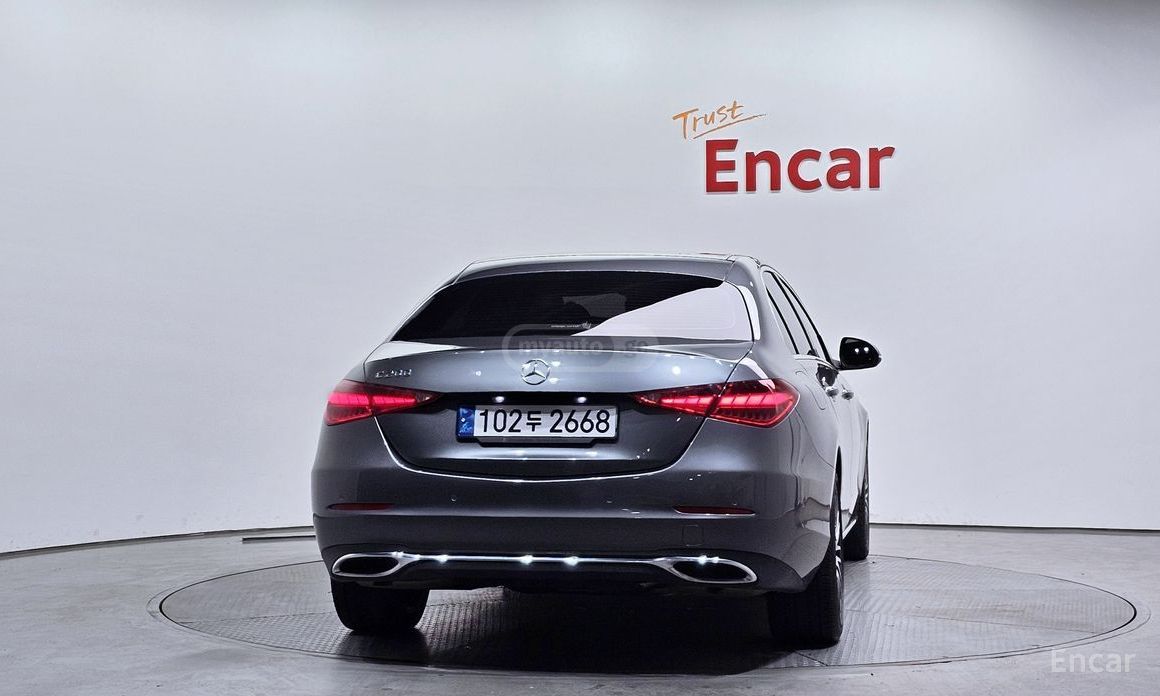 Mercedes-Benz C 200 2023 — миниатюра 3