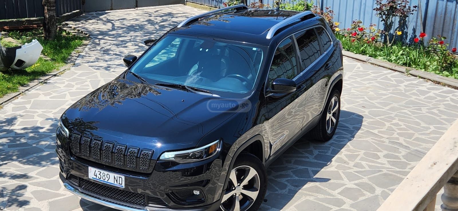Jeep Cherokee - фото 4