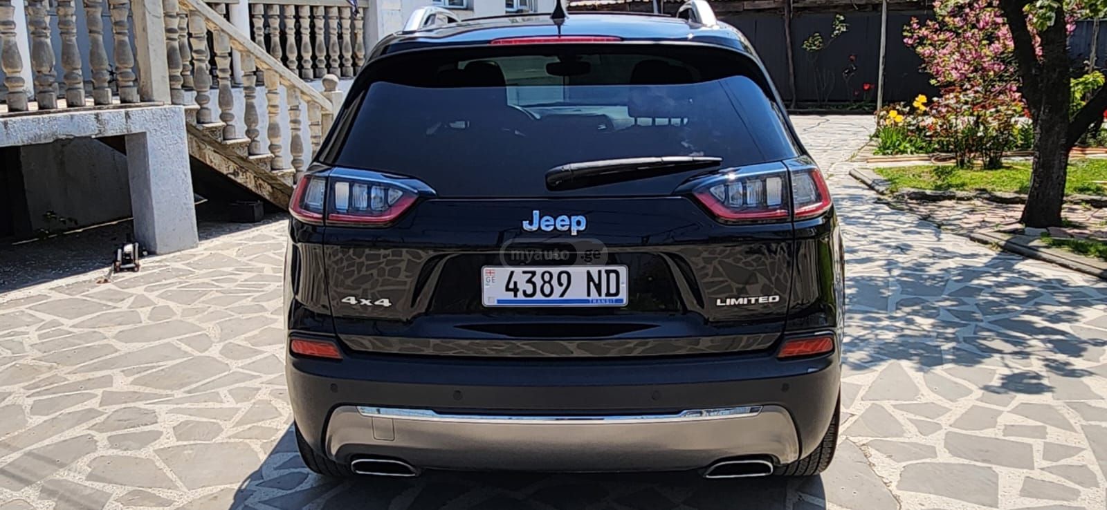 Jeep Cherokee - фото 7