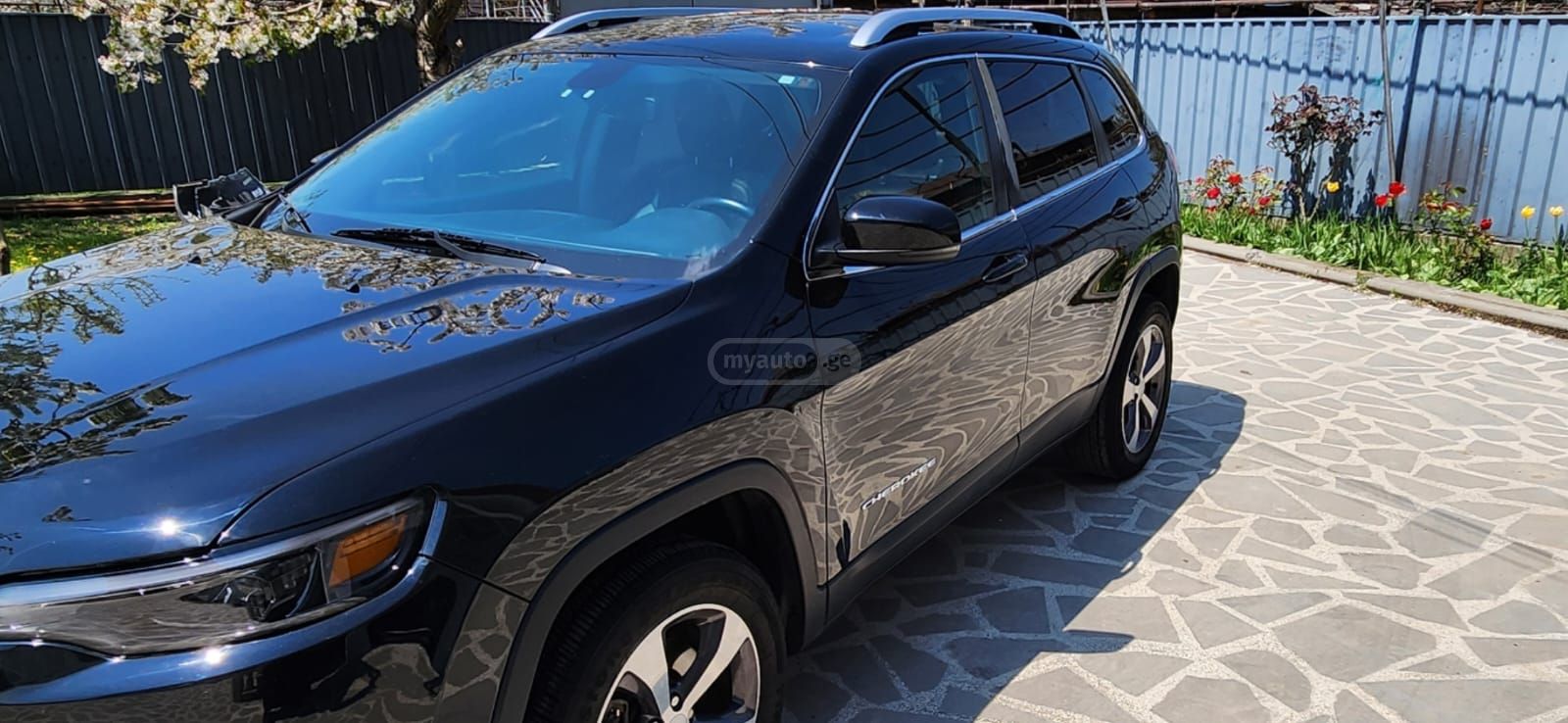Jeep Cherokee - фото 8