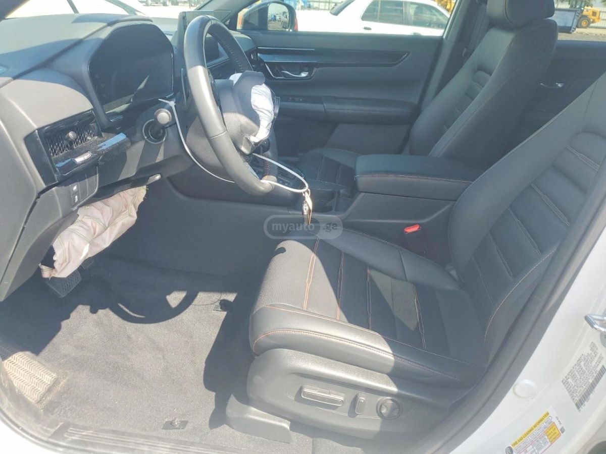 Honda CR-V - фото 7