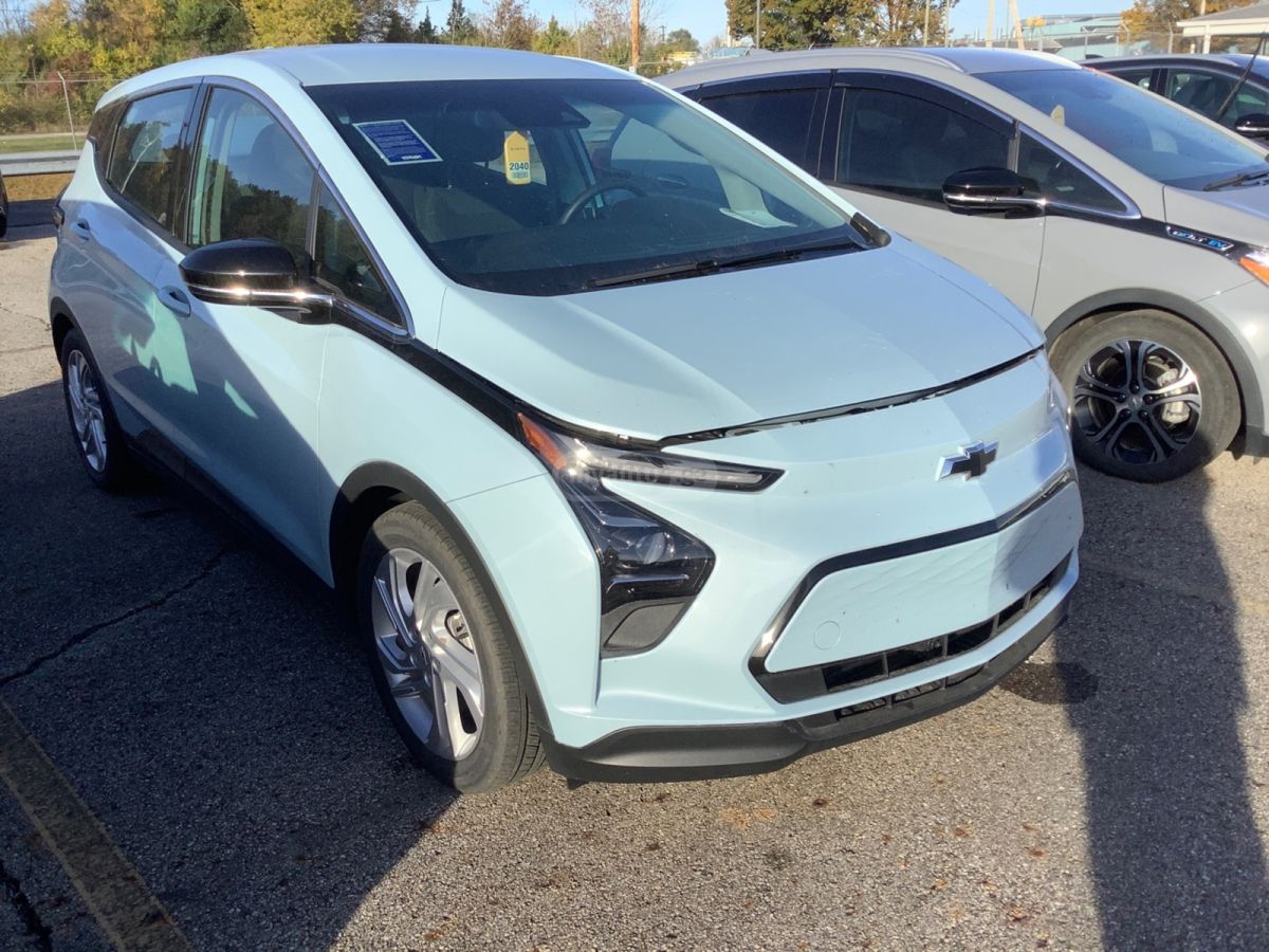 Chevrolet Bolt EV - фото 3