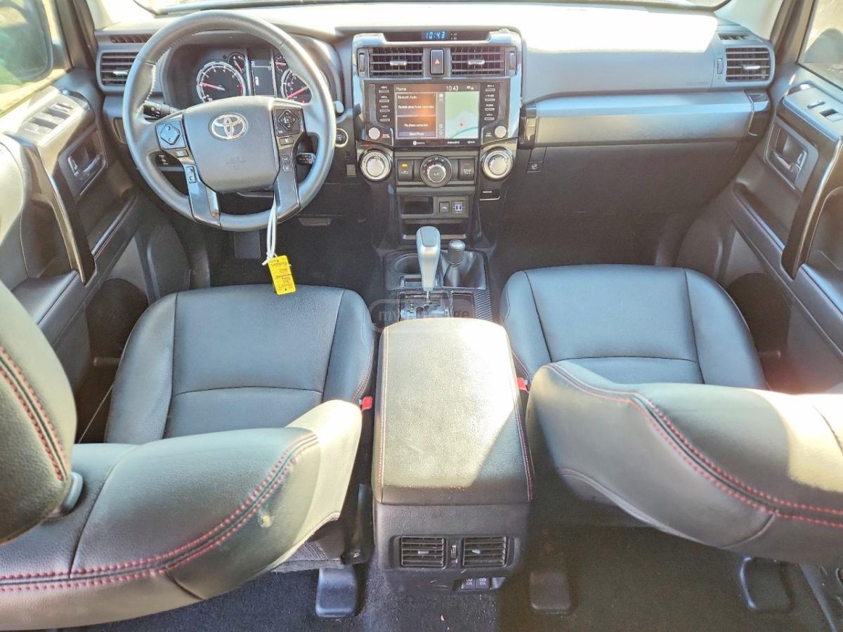 Toyota 4 Runner - фото 8