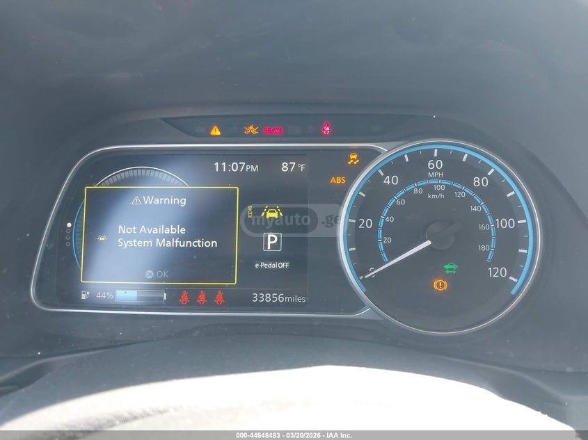 Nissan Leaf - фото 7