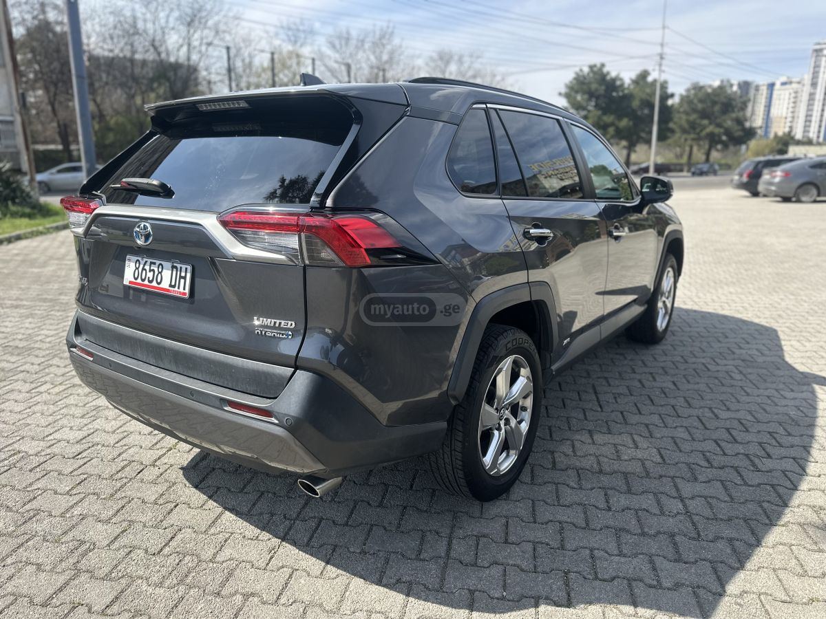 Toyota RAV 4 - фото 7