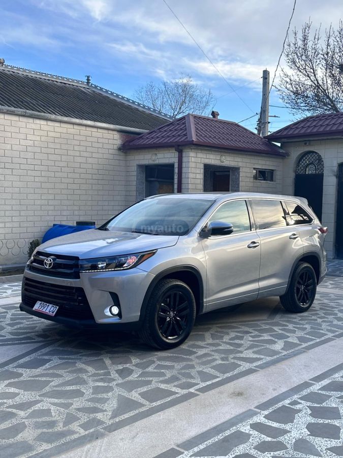 Toyota Highlander - фото 4
