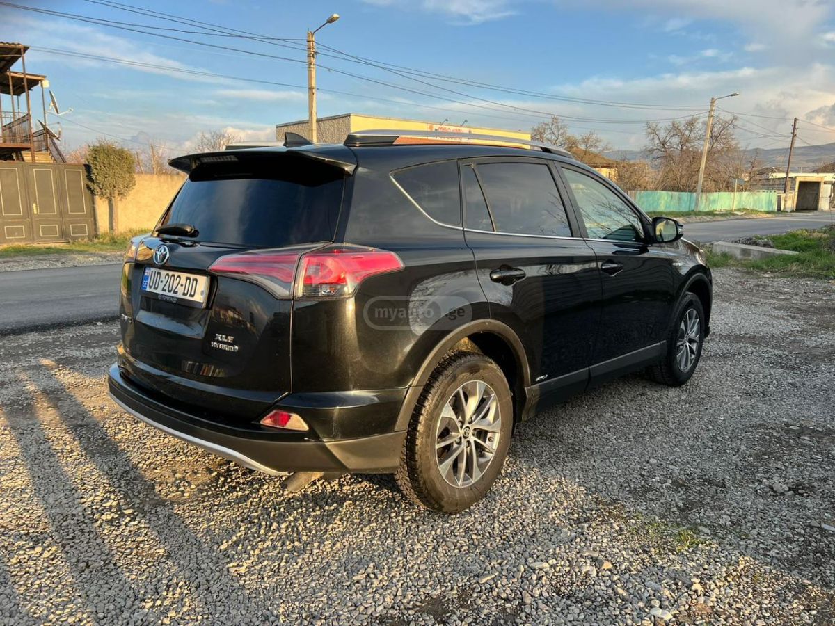 Toyota RAV 4 - фото 6