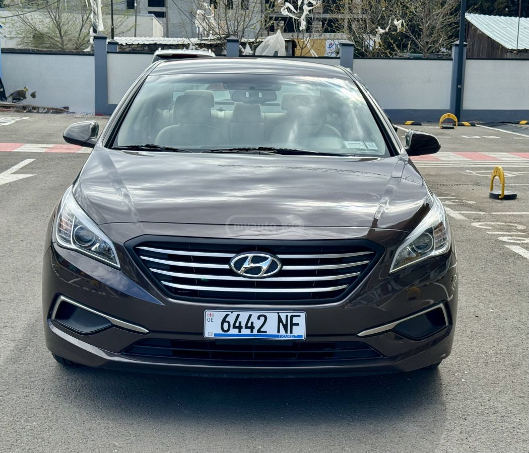 Hyundai Sonata - фото 1