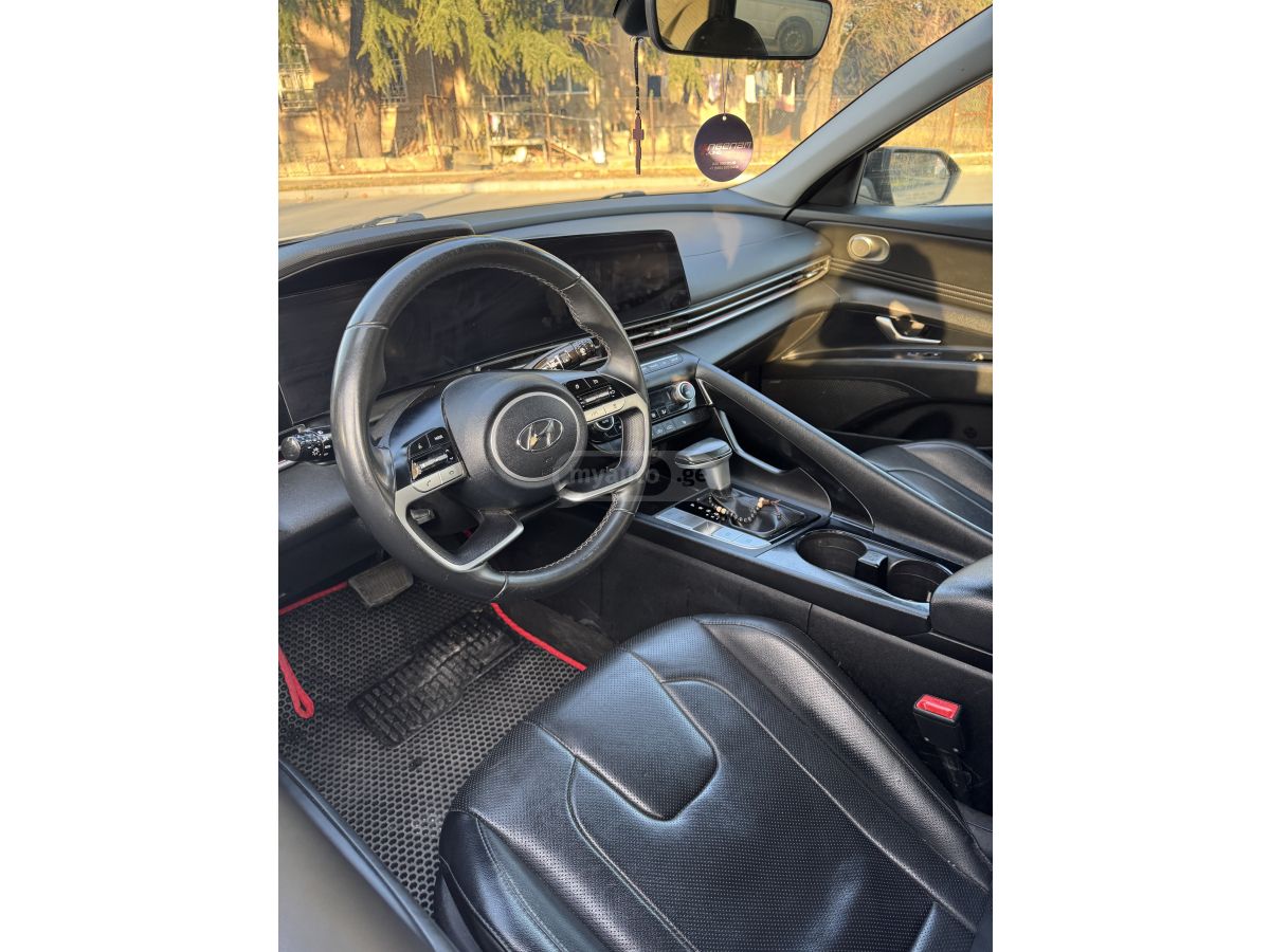 Hyundai Elantra - фото 6