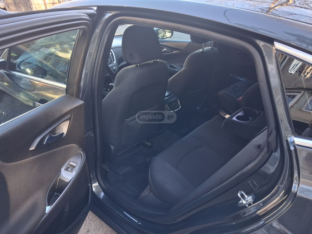 Chevrolet Malibu - фото 6