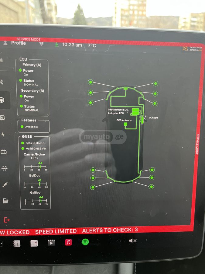 Tesla Model Y - фото 1