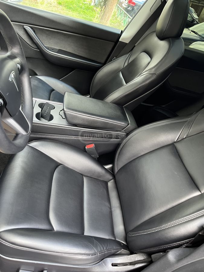 Tesla Model Y - фото 10