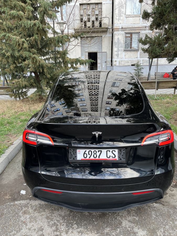 Tesla Model Y - фото 13
