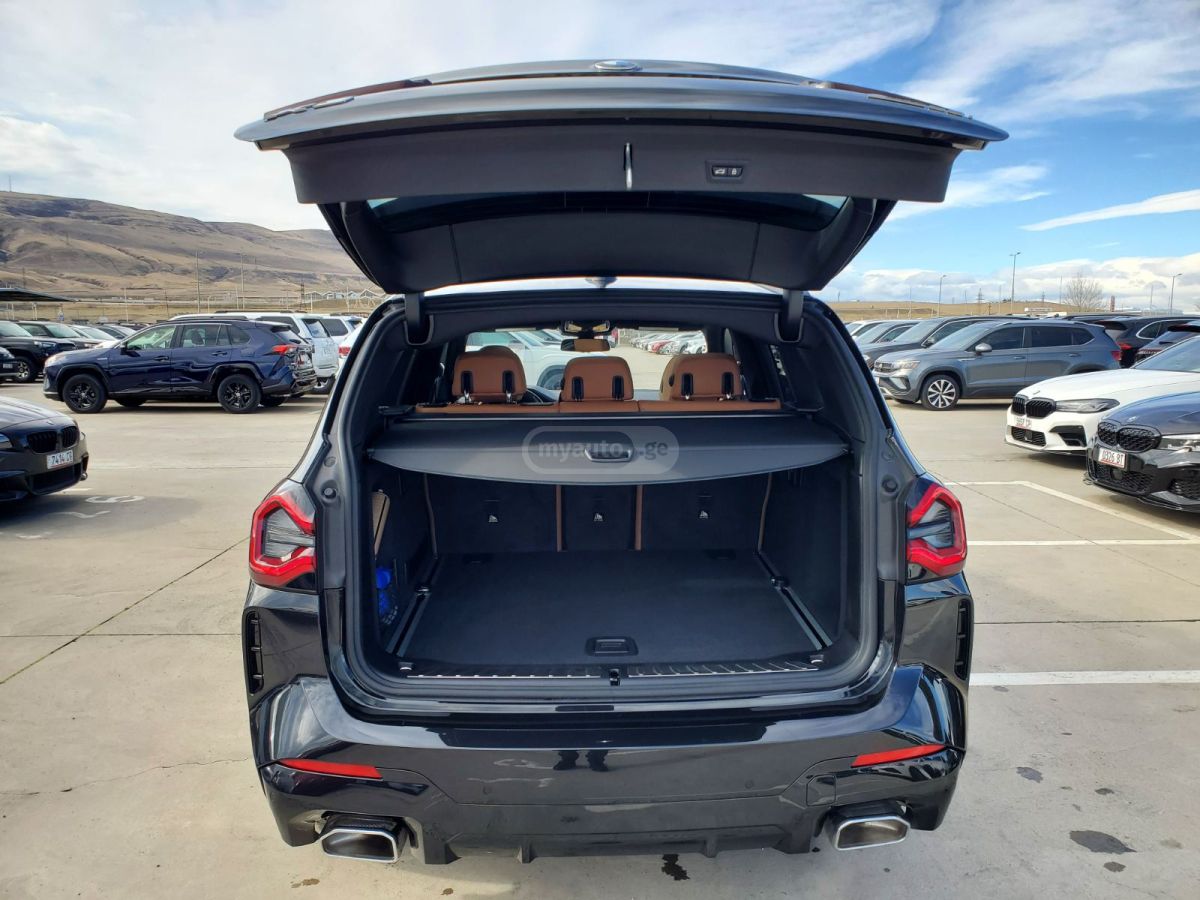 BMW sDrive30i 4dr 4x2 Sports Activ — миниатюра 13