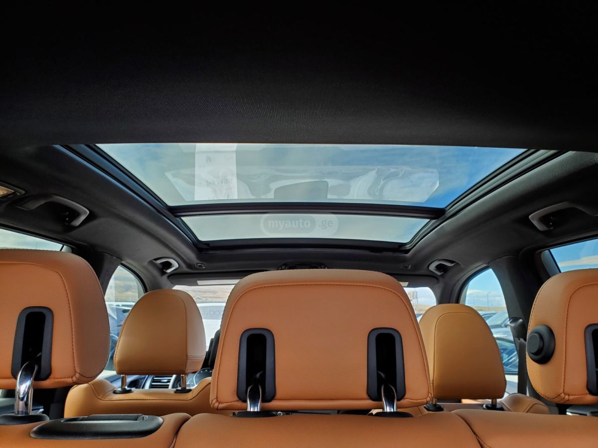 BMW sDrive30i 4dr 4x2 Sports Activ — миниатюра 9