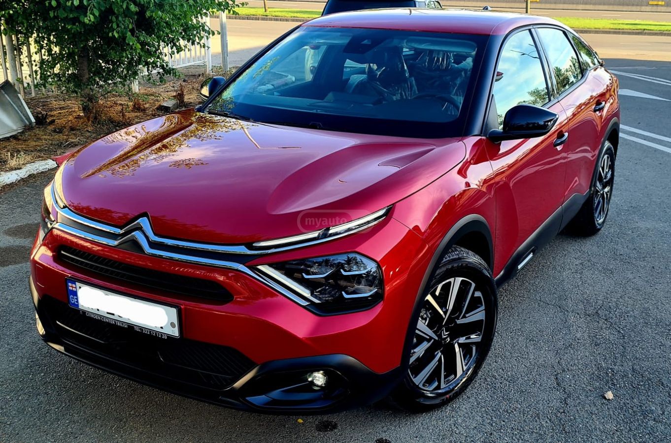 نمای دیگر Citroen 2023