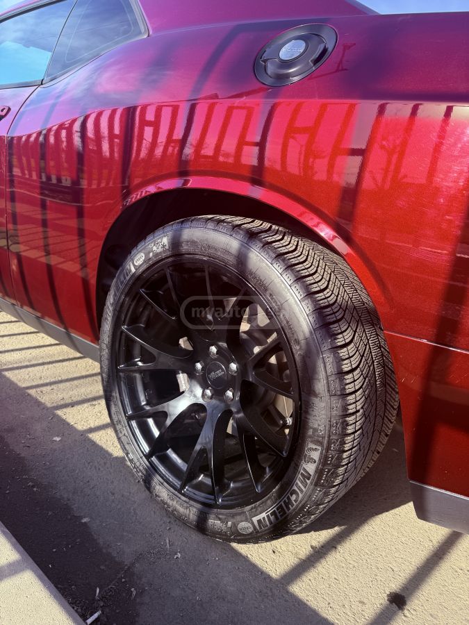 Dodge Challenger - фото 7