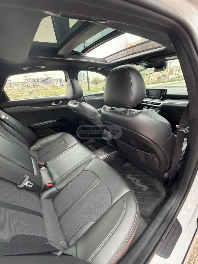 Kia K5 - фото 10