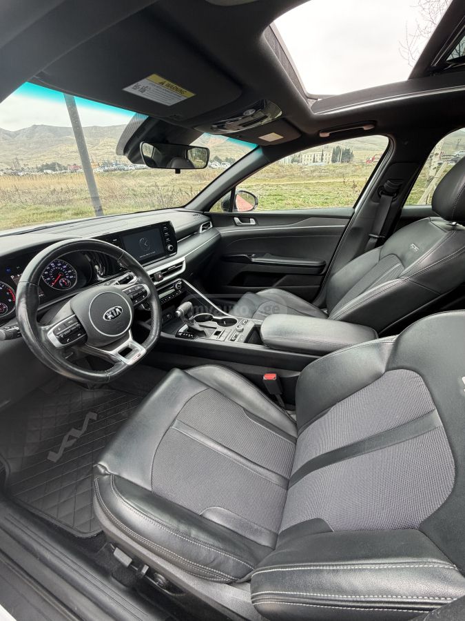 Kia K5 - фото 11