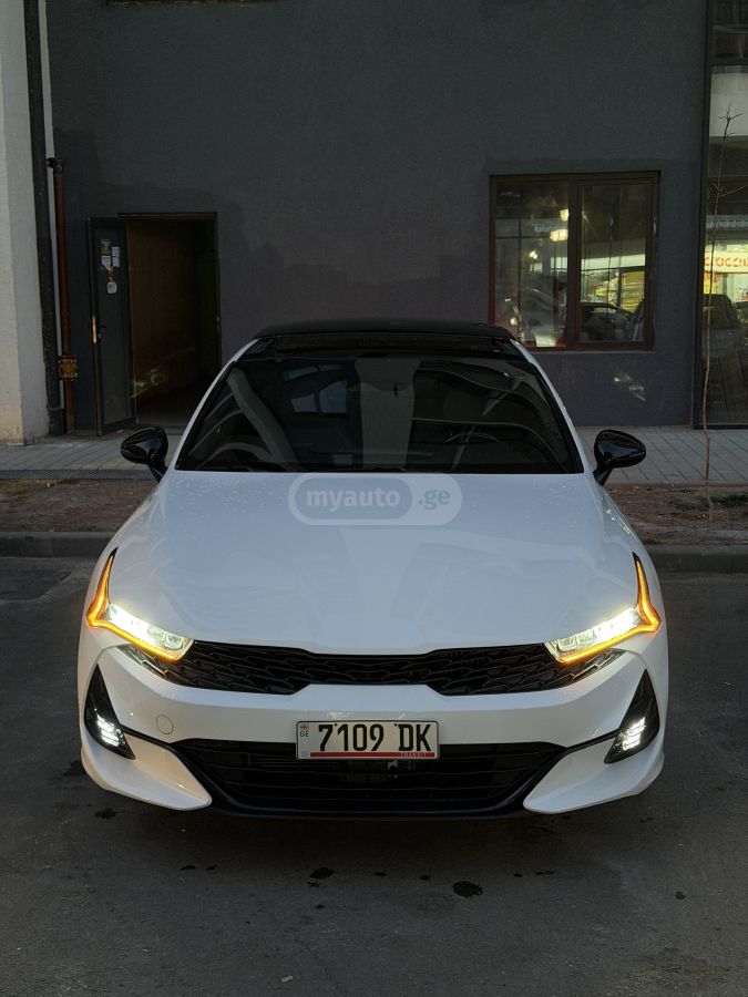 Kia K5 - фото 2