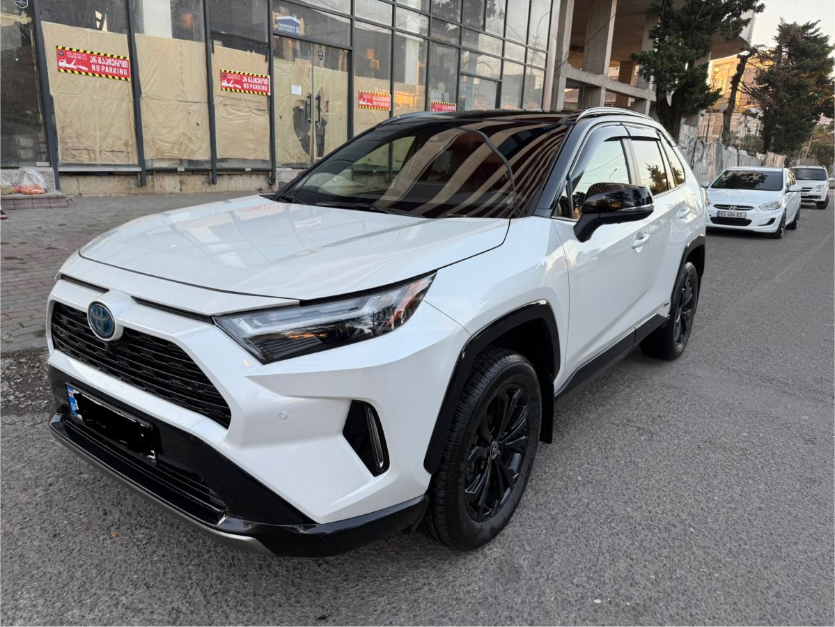 Toyota RAV 4 - фото 1