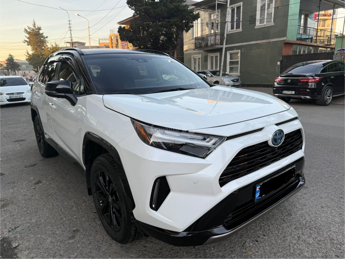 Toyota RAV 4 - фото 2