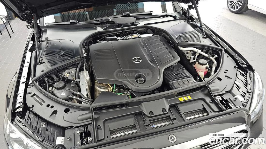 Mercedes-Benz 600 2026 — миниатюра 6