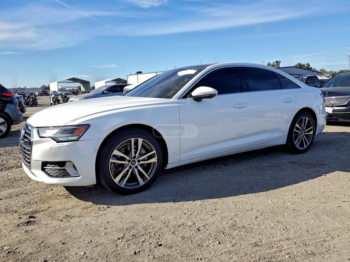 Audi A6 - фото 1