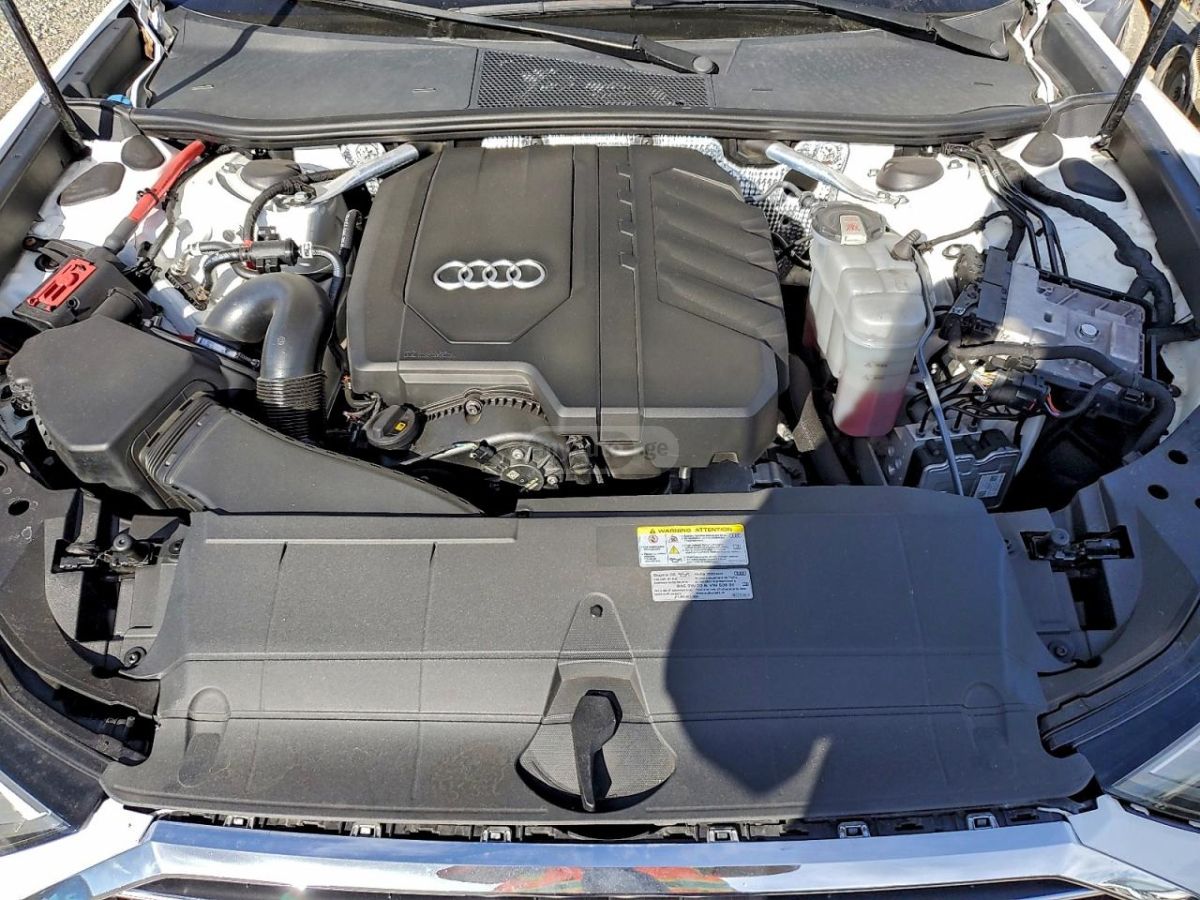 Audi A6 - фото 10