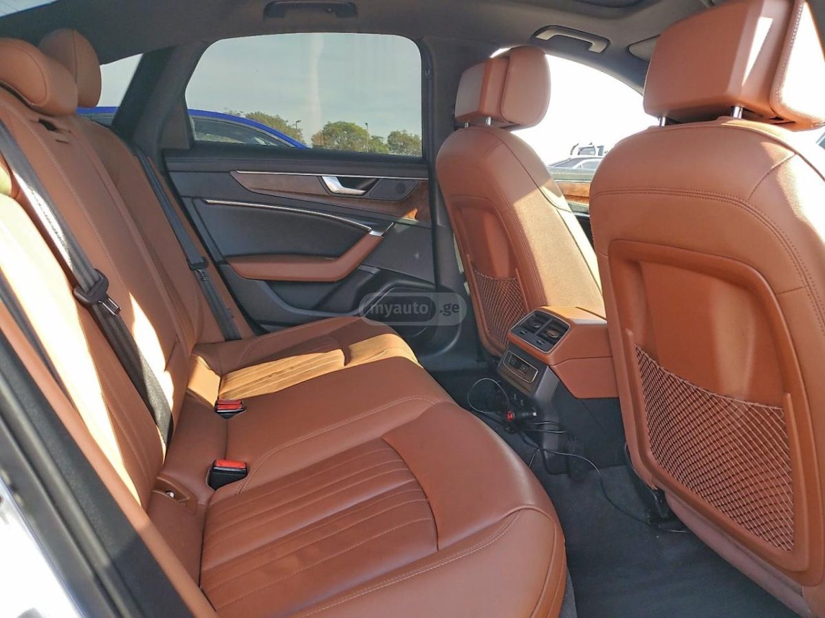 Audi A6 - фото 9