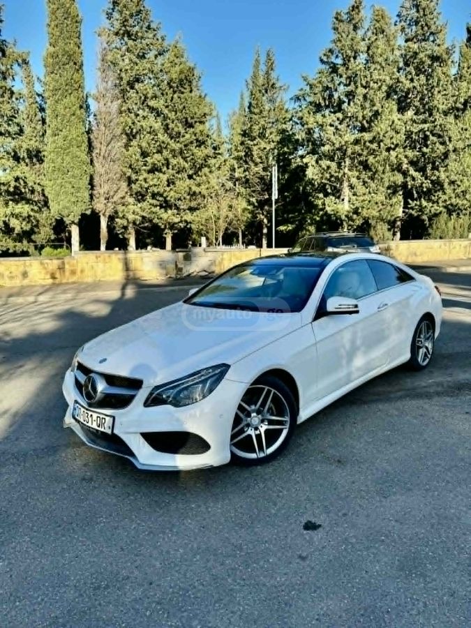 Mercedes-Benz E 400 - фото 1