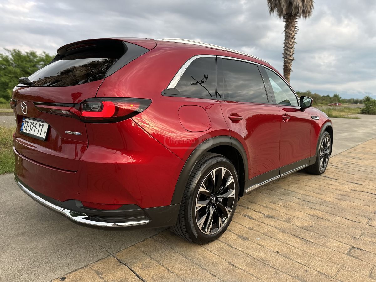 Mazda Plugin Hybrid — миниатюра 9