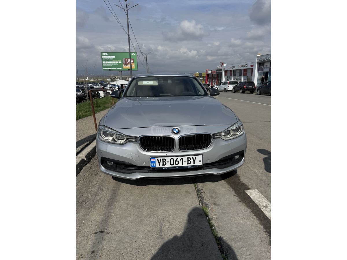 BMW 320 - фото 2