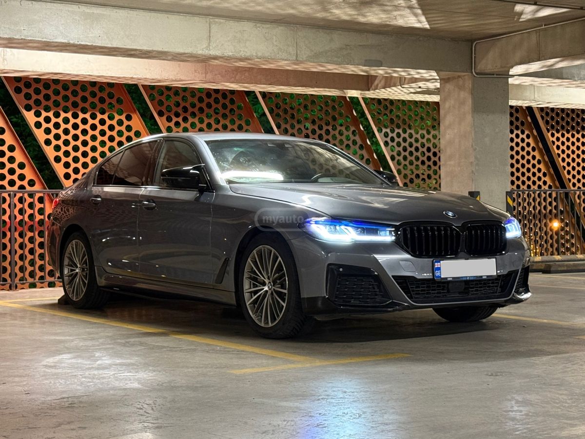 BMW M5 Competition — миниатюра 5