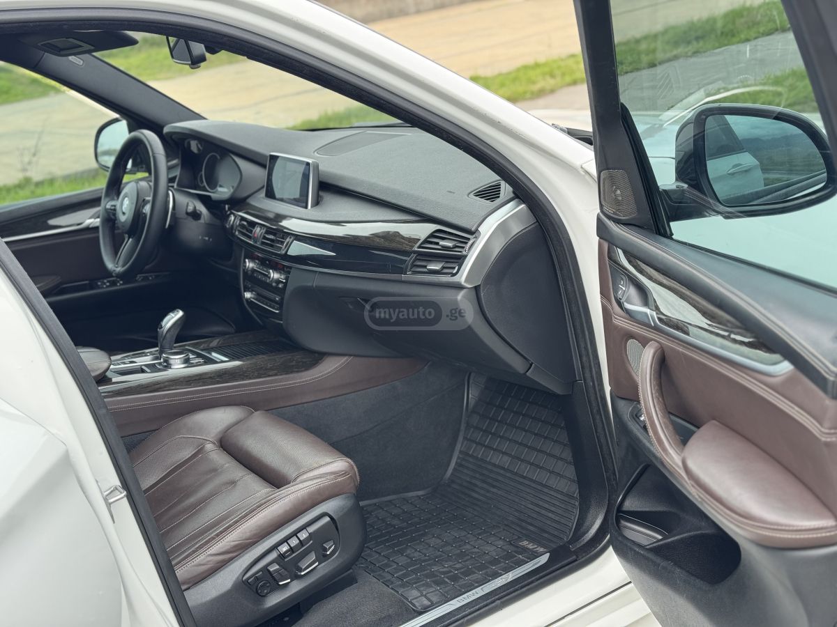 BMW X5 - фото 10