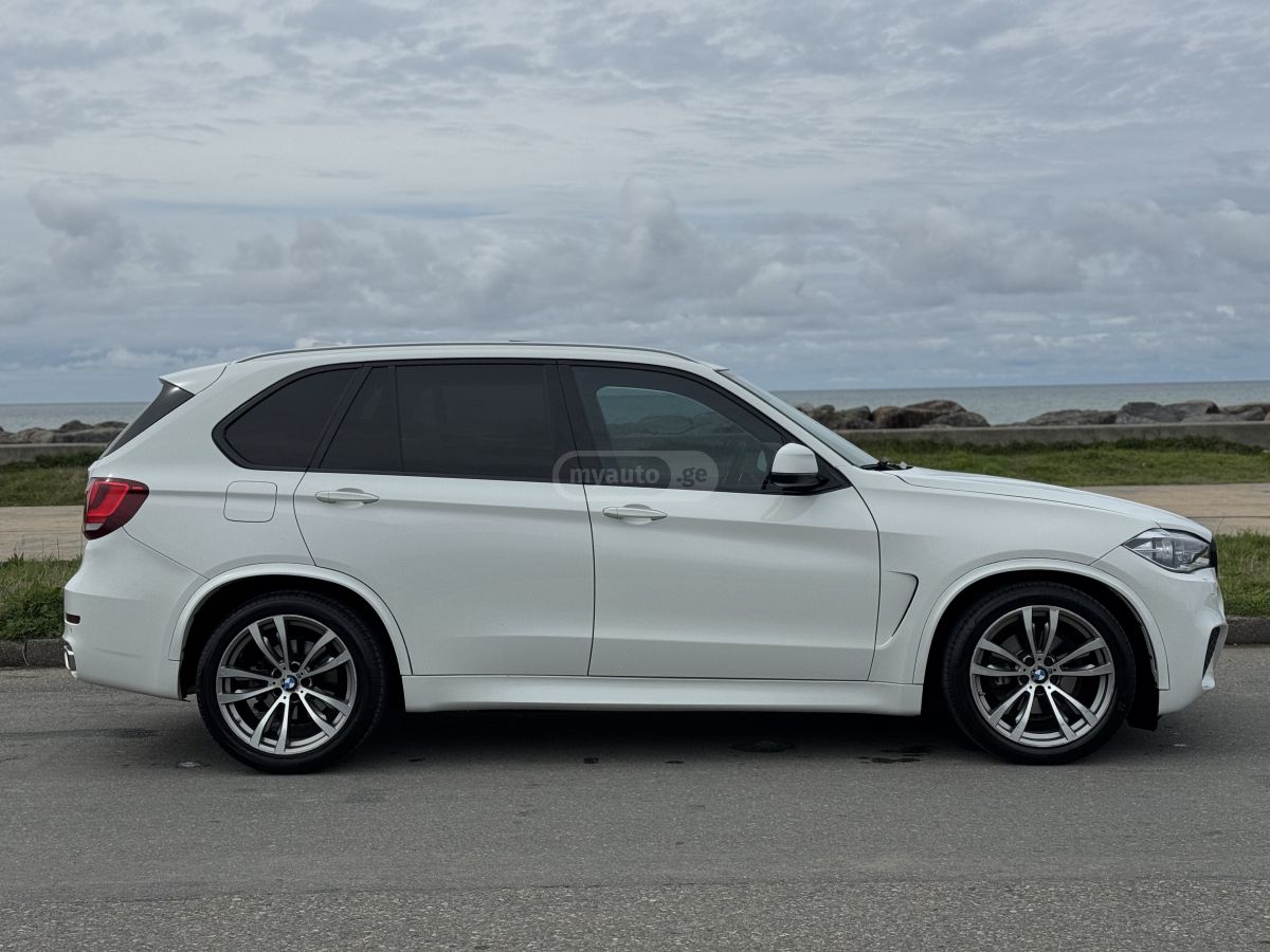 BMW X5 - фото 7