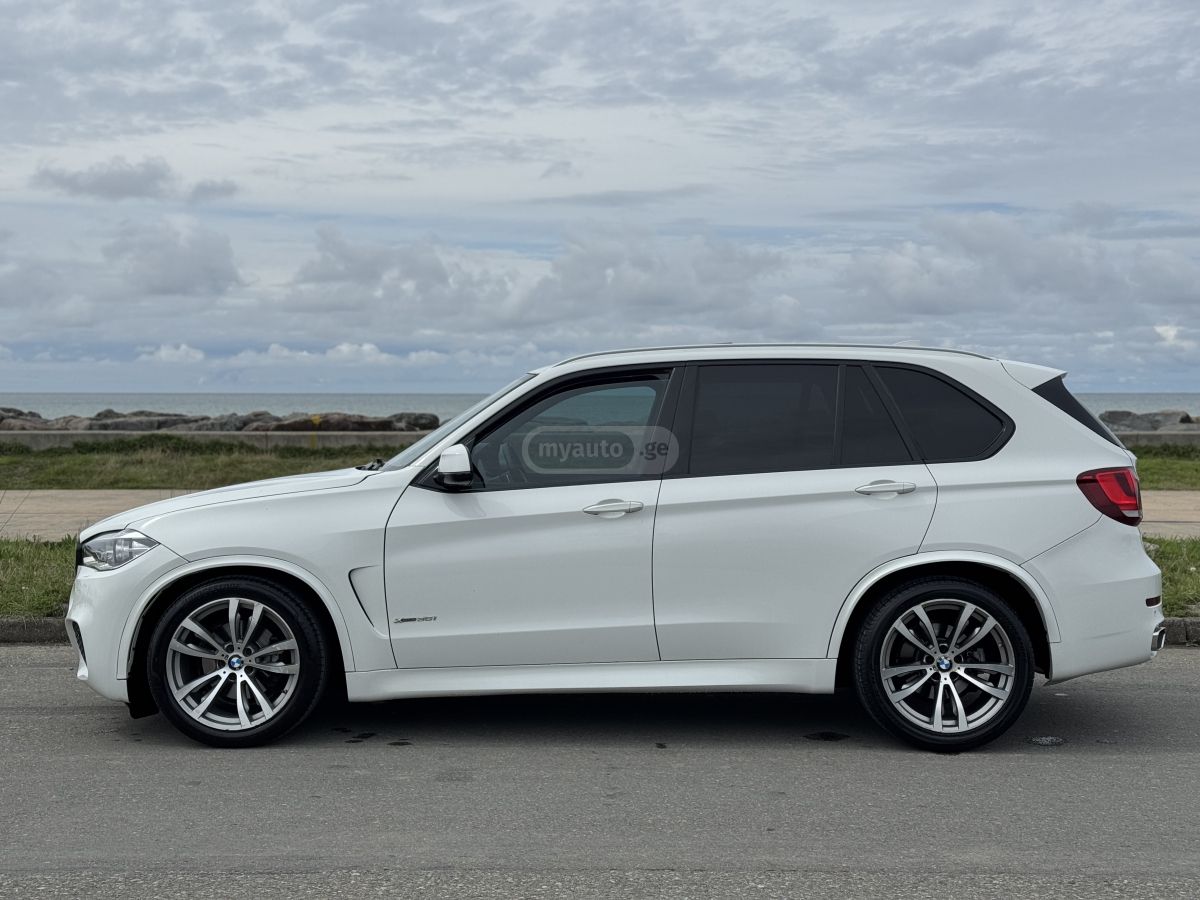 BMW X5 - фото 8