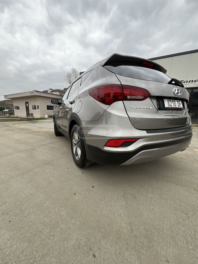Hyundai Santa FE - фото 4