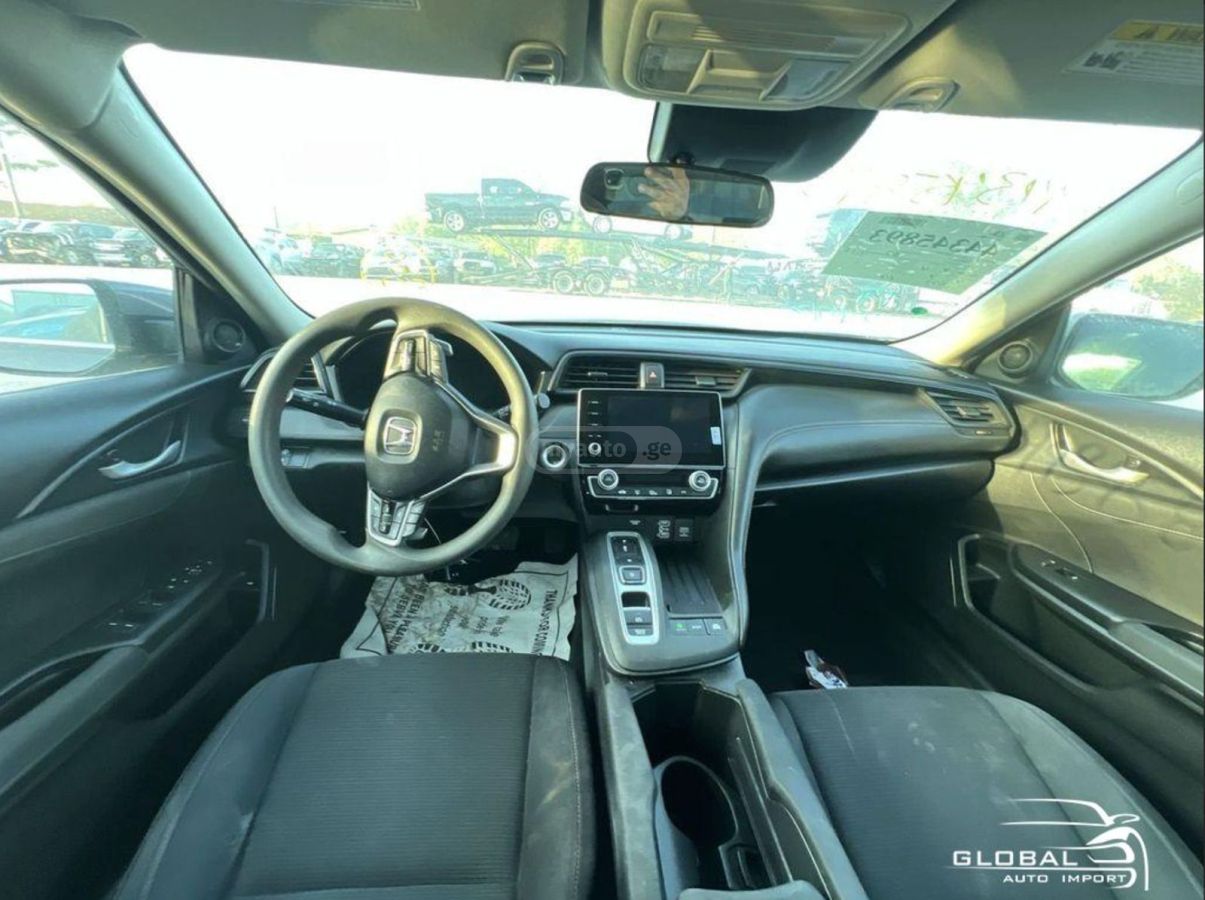 Honda Insight - фото 10