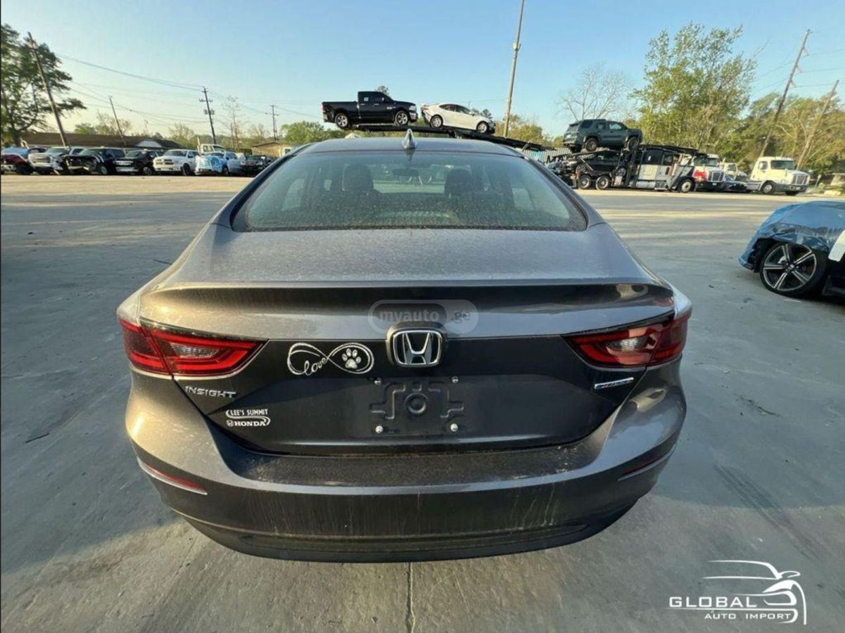 Honda Insight - фото 12