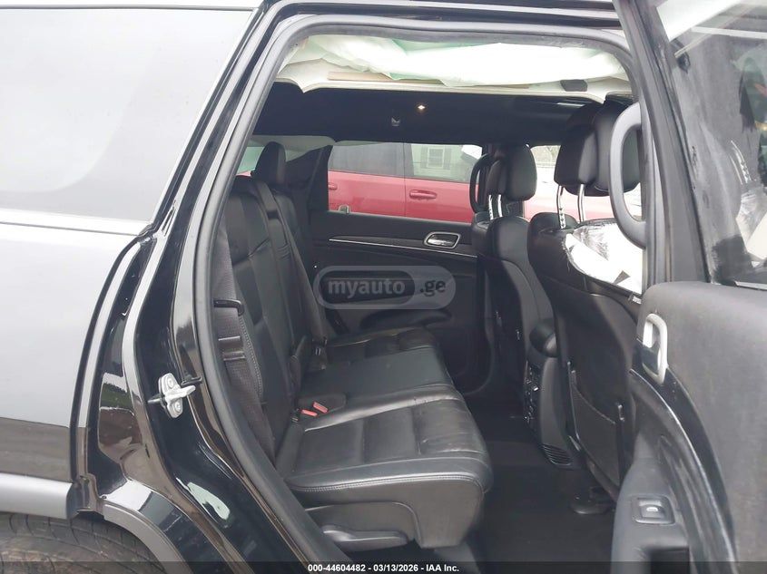 Jeep Grand Cherokee - фото 8