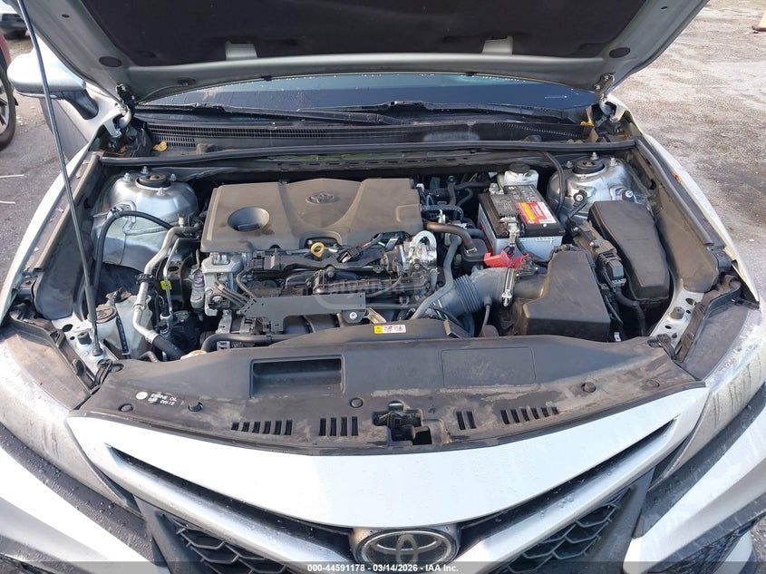 Toyota Camry - фото 10