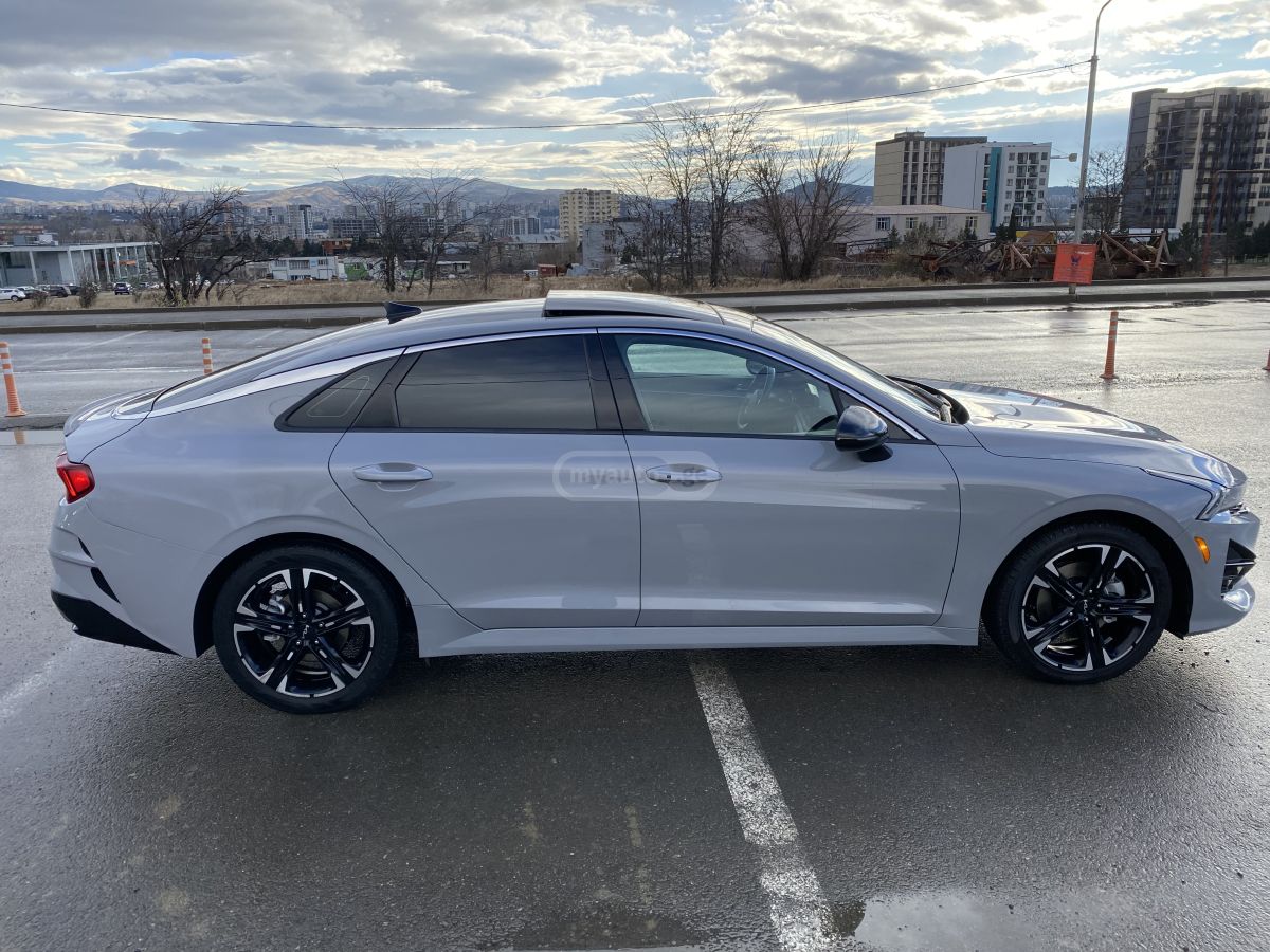 Kia K5 - фото 6