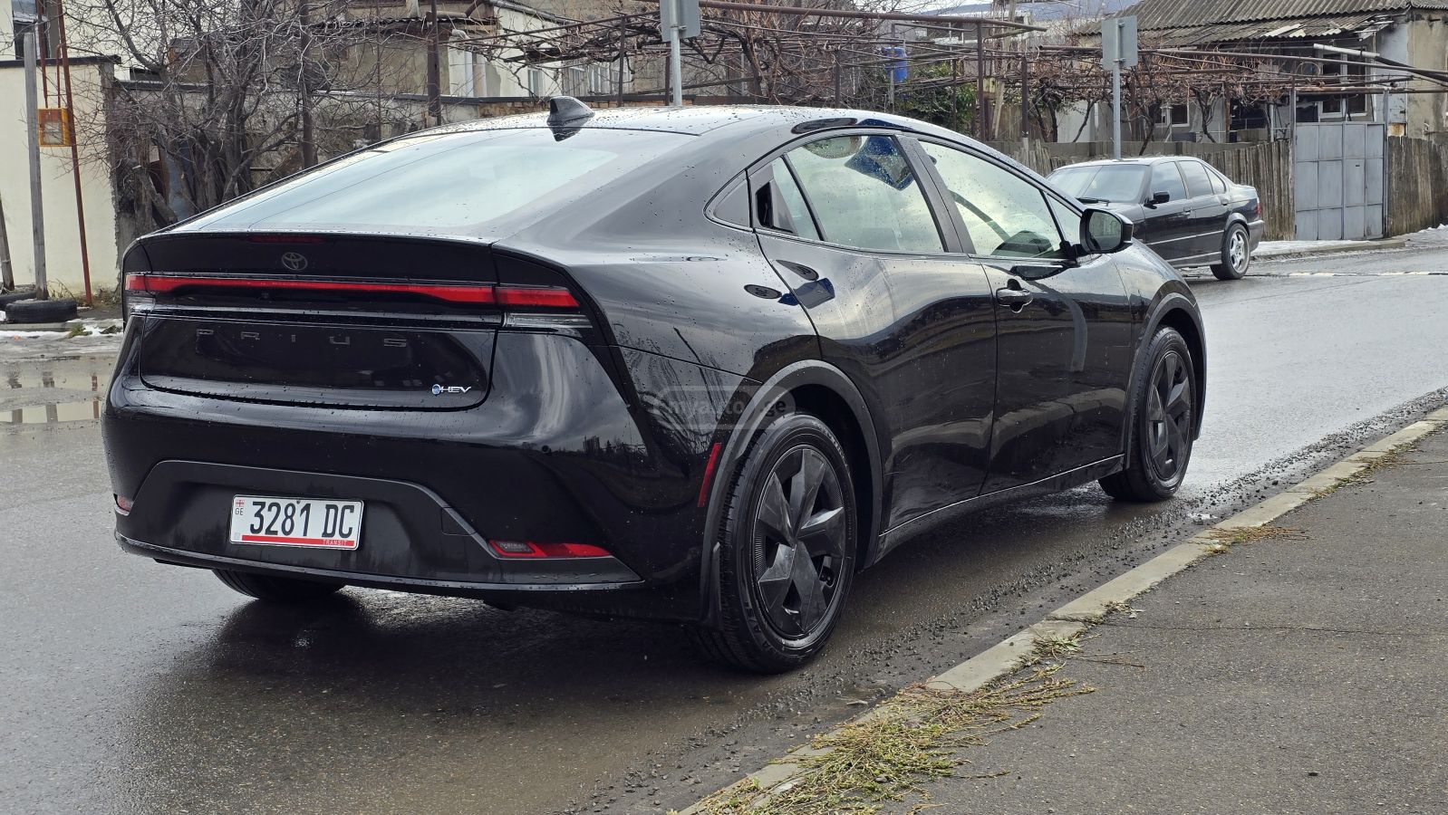 Toyota LE AWD-E — миниатюра 4