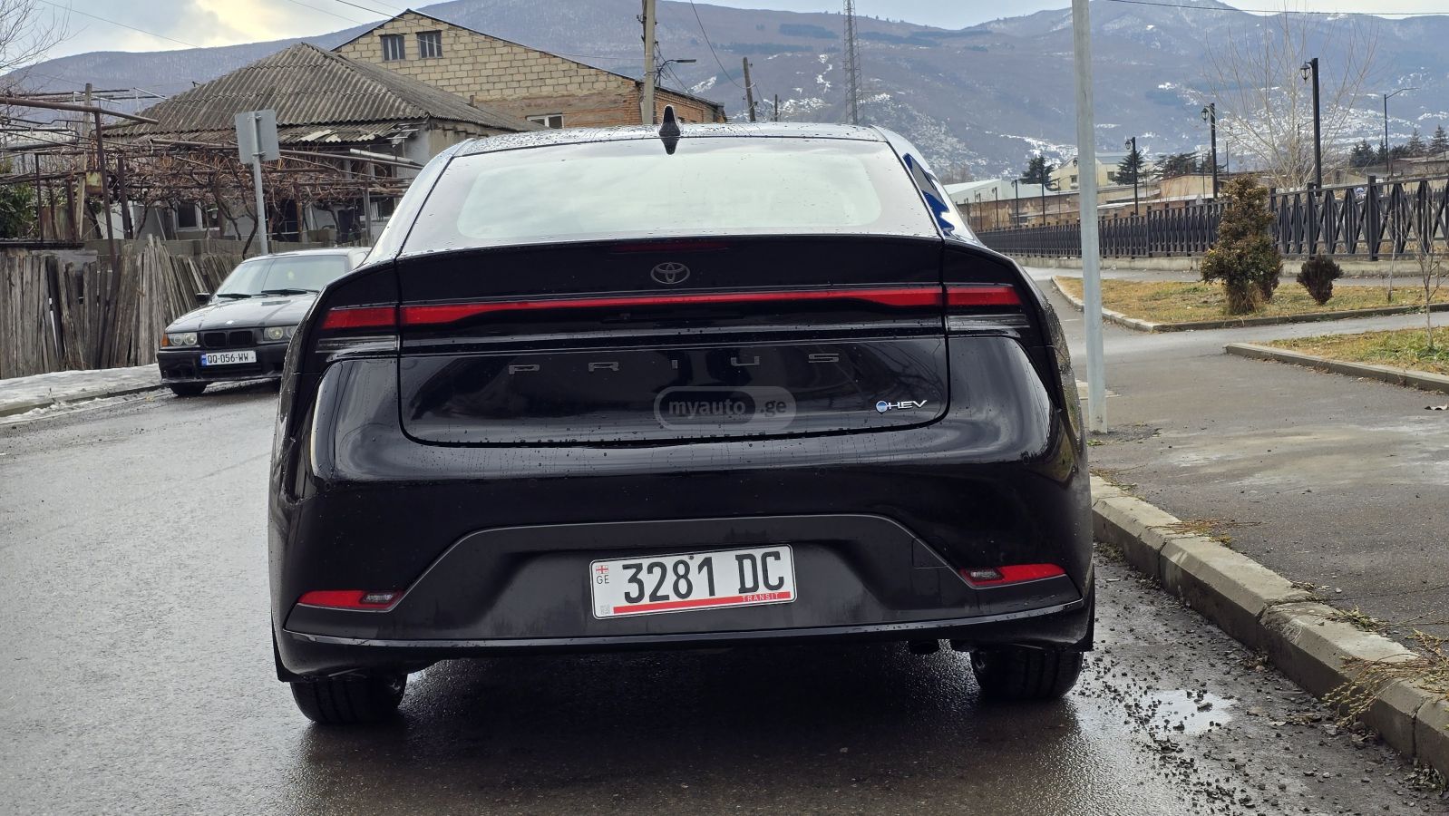 Toyota LE AWD-E — миниатюра 5