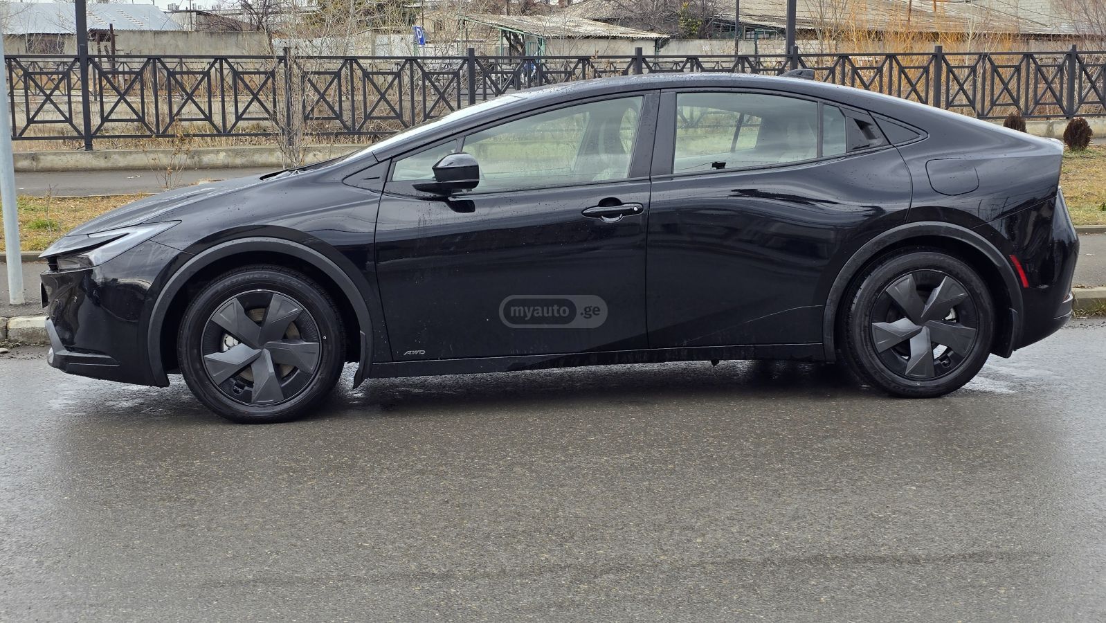 Toyota LE AWD-E — миниатюра 6