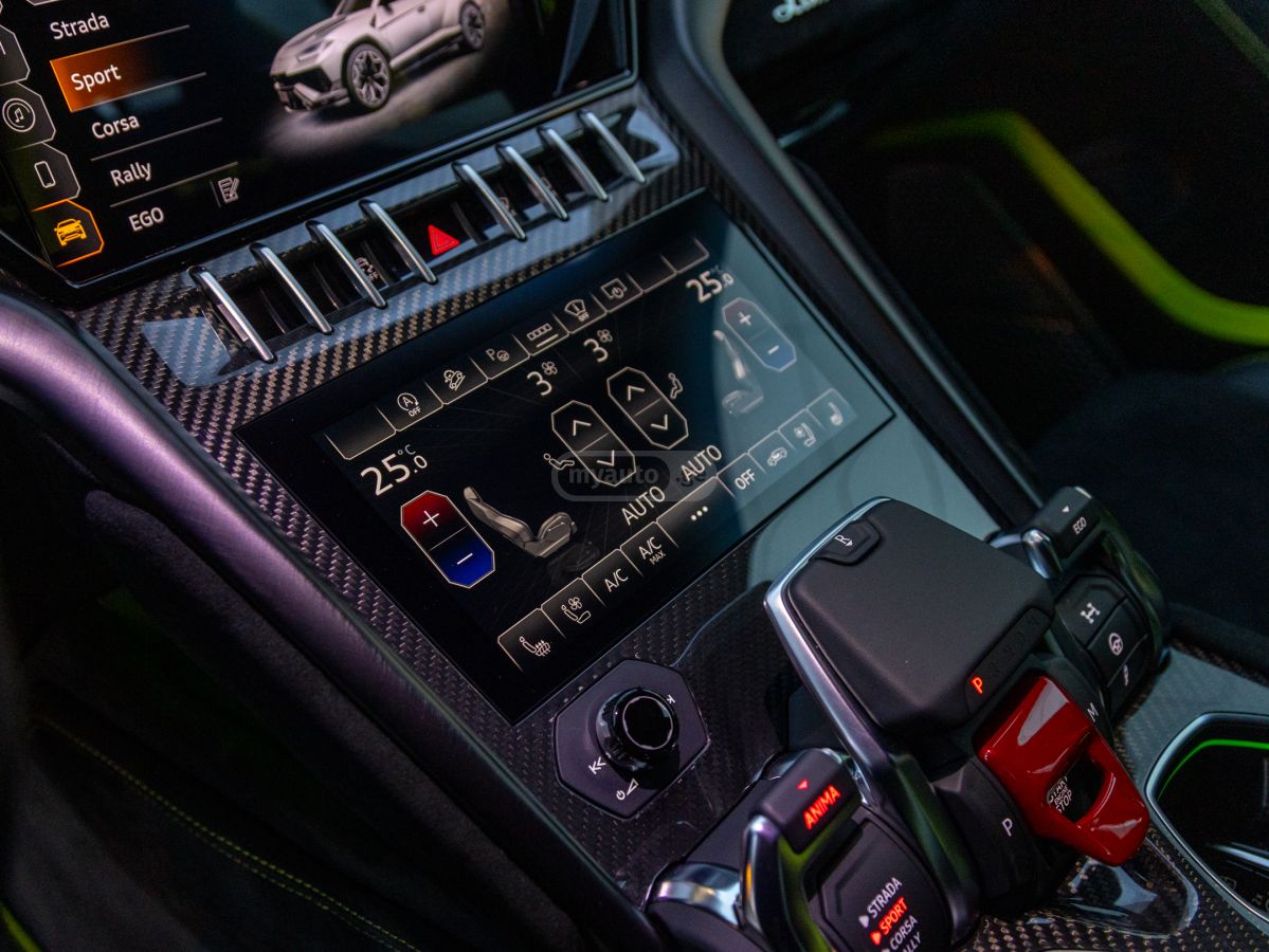 Lamborghini Performante — миниатюра 11