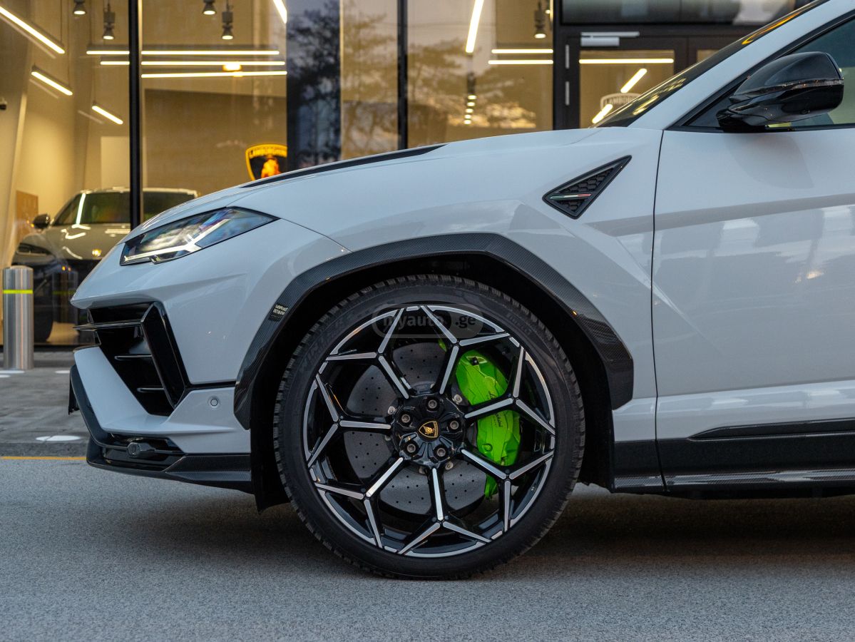 Lamborghini Performante — миниатюра 5