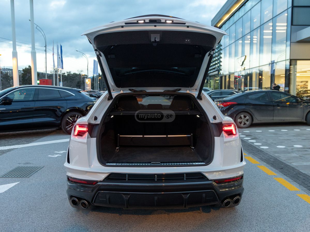 Lamborghini Performante — миниатюра 7